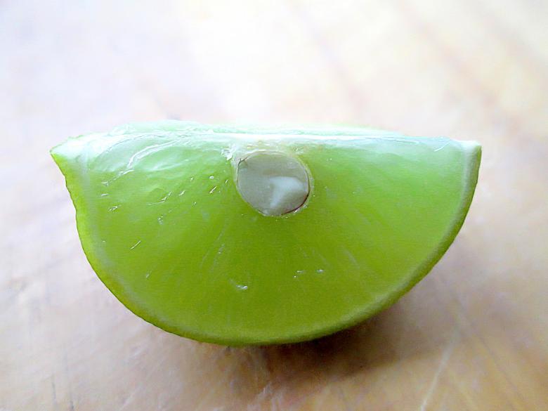 Free stock image of Fresh lime, juicy fruit created by Galayanee
