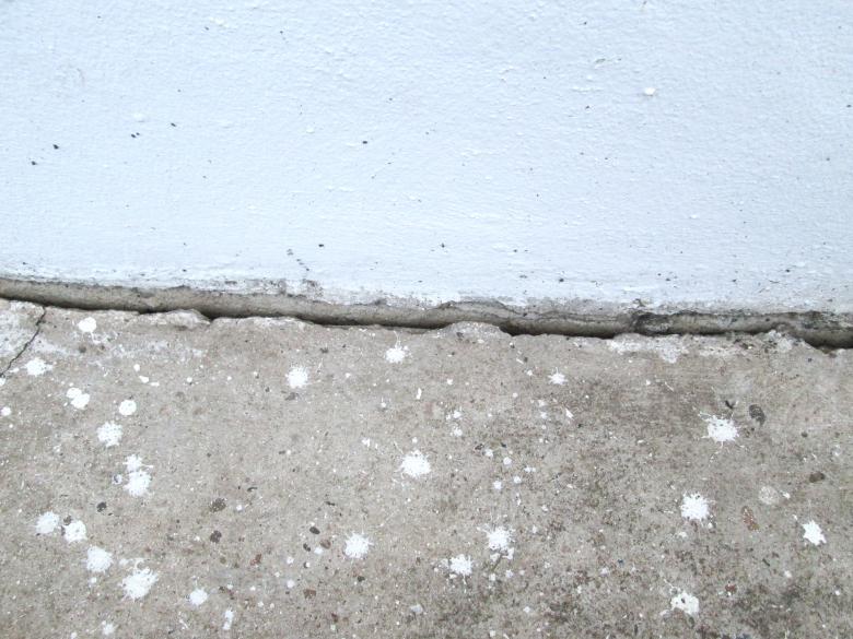 Free stock image of Ancient wall cracked created by Galayanee