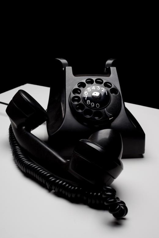 Free stock image of Old Telephone created by Bjorgvin