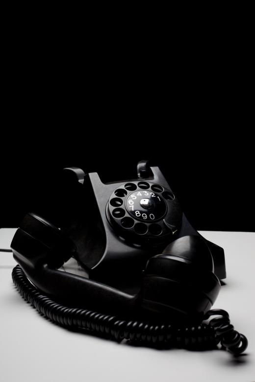 Free stock image of Old Black Phone created by Bjorgvin