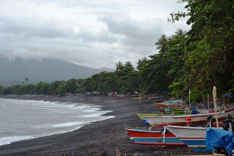 Free stock image of Boats at the shore created by Ryan Jhoe