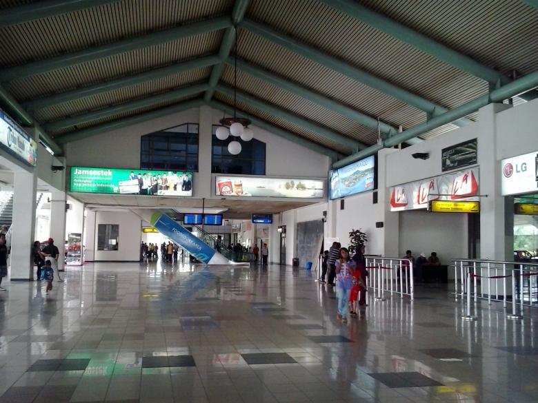 Free stock image of Sam Ratulangi Airport Interior created by Ryan Jhoe