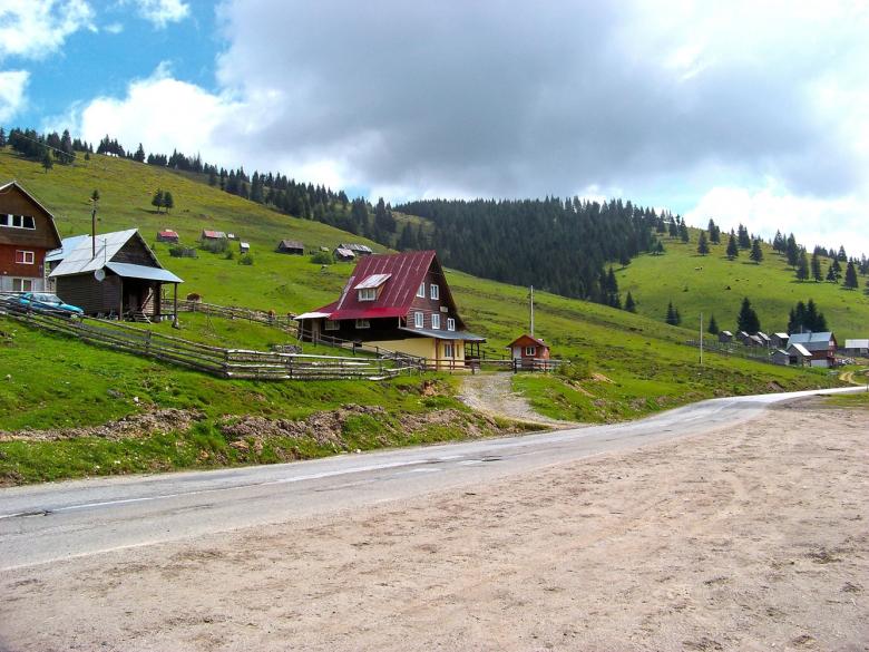 Free stock image of Cottage in a ski resort created by Shaggy
