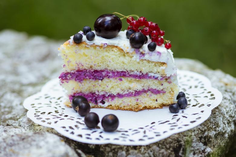 Free stock image of Slice of fresh berry cake created by Oksana Zahray
