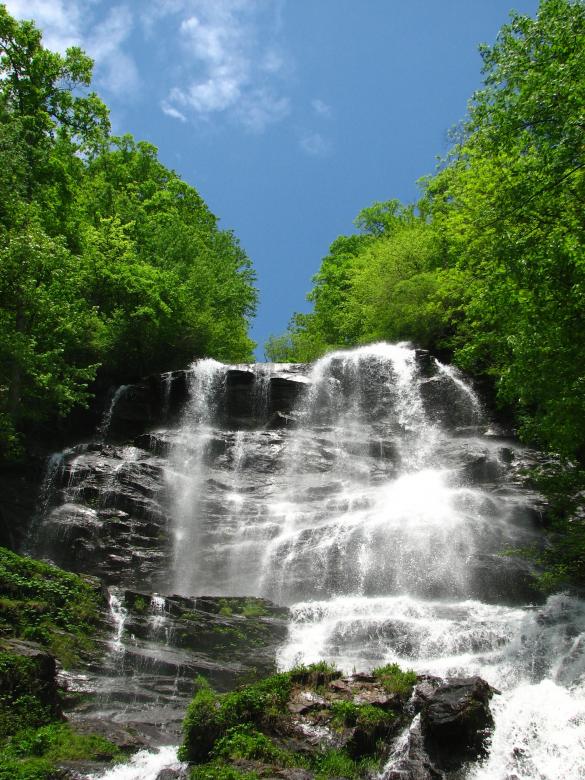 Free stock image of A large waterfall over rocks created by Benjamin Miller