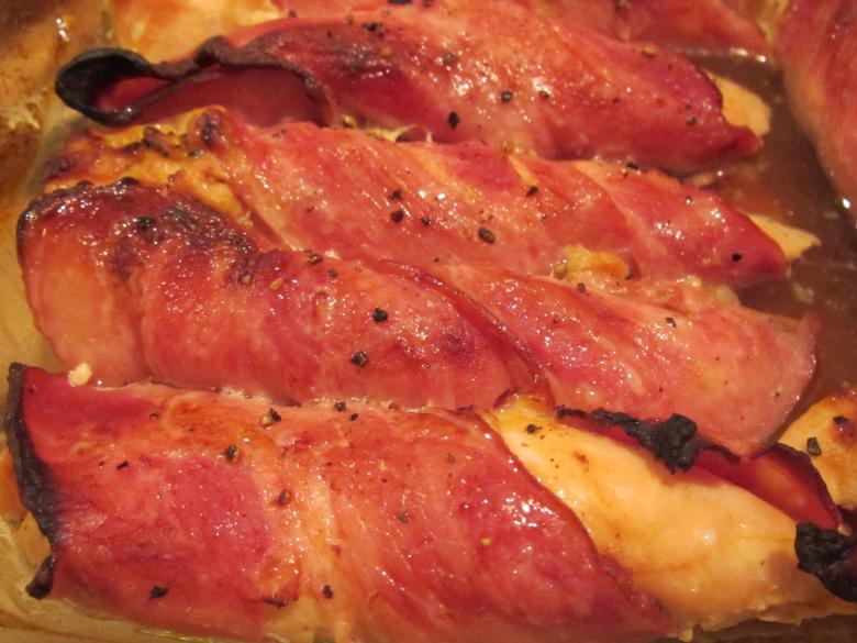 Free stock image of Chicken fillet in crispy bacon created by Boris Kyurkchiev