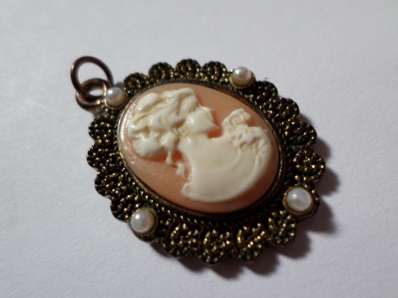 Free stock image of Vintage style cameo pendant created by Mark Gleeson