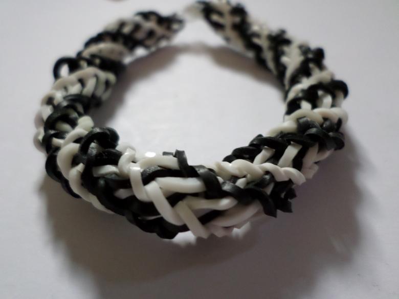 Free stock image of Black and white spiral loom bracelet created by Mark Gleeson