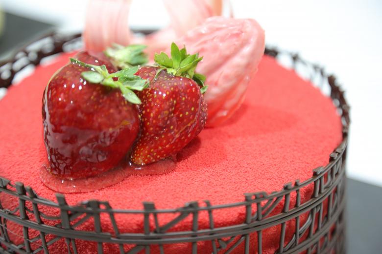 Free stock image of Cake with Fruit created by mustafa yildiz