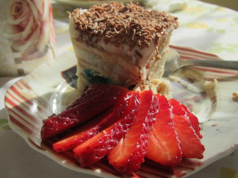 Free stock image of Cake and strawberry created by Boris Kyurkchiev