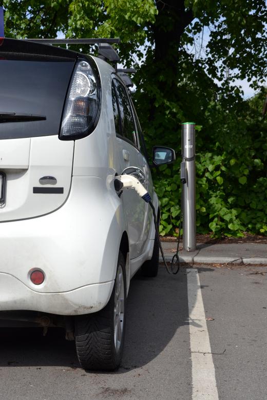 Free stock image of Charging Mitsubishi created by Tomas Adomaitis