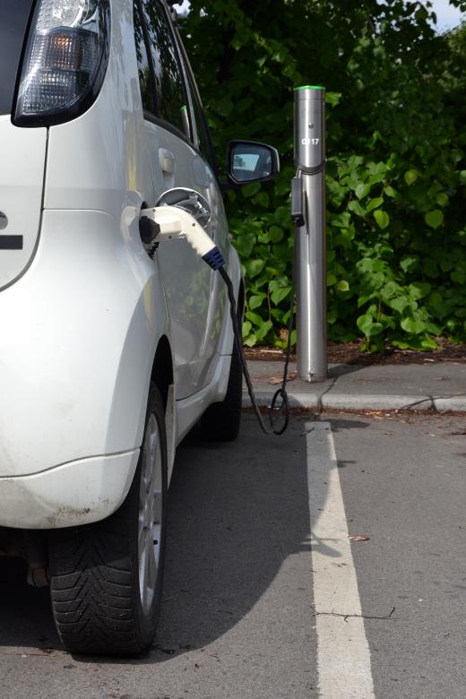 Free stock image of Charging Mitsubishi created by Tomas Adomaitis