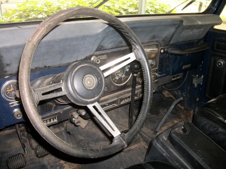 Free stock image of Old Jeep Console created by delicopsch56