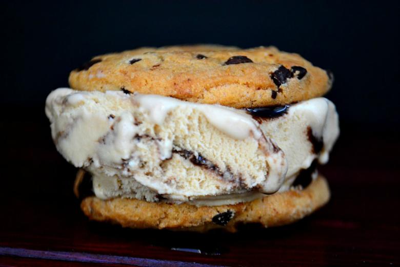 Free stock image of Ice Cream Sandwich created by Laura Barajas