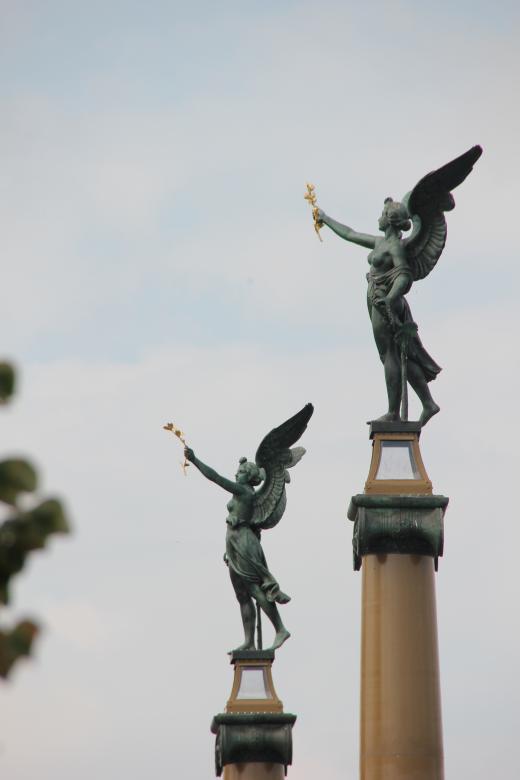 Free stock image of statue created by 2happy