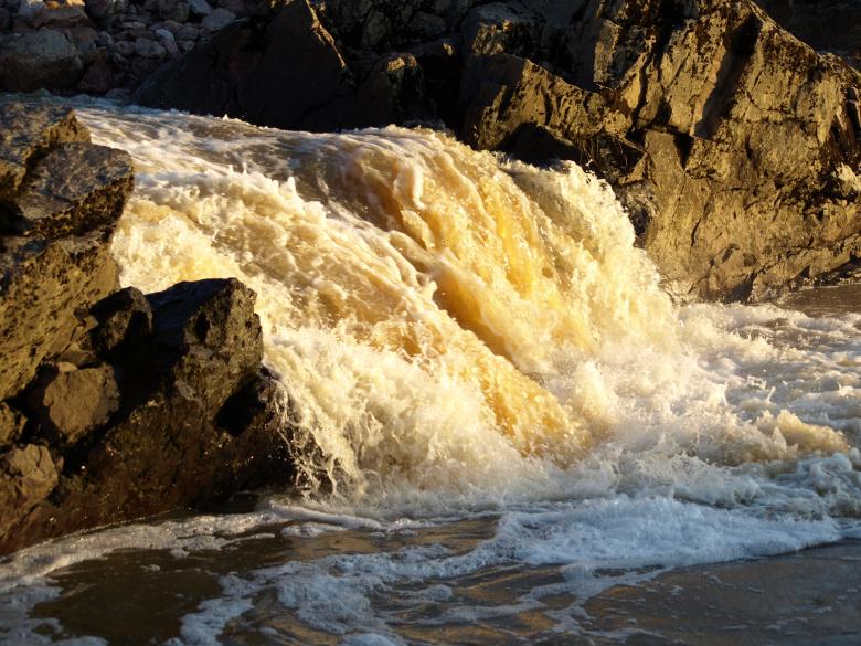 Free stock image of Waterfall created by Marko Mäkinen