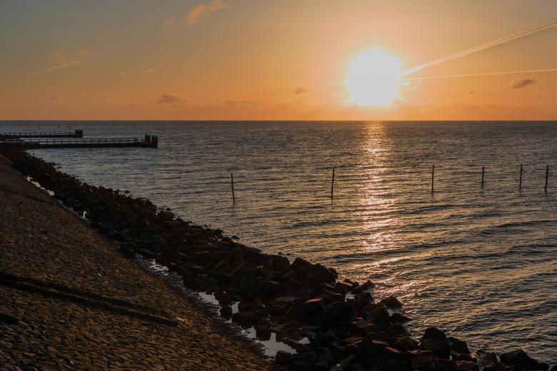 Free stock image of Sunrise at Afsluitdijk created by Joey Juffermans