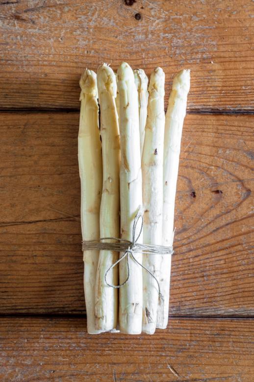 Free stock image of Bunch of white asparagus created by Luka