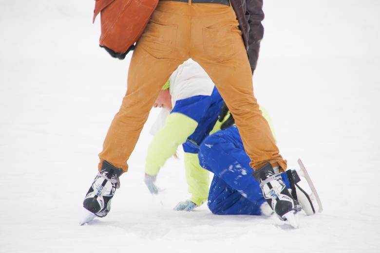 Free stock image of Kid falling on ice skates created by 2happy