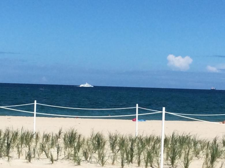 Free stock image of Beach Backround With Boat created by Vincent alvino