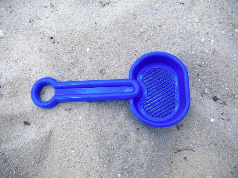 Free stock image of Child's Blue shovel created by Vincent alvino