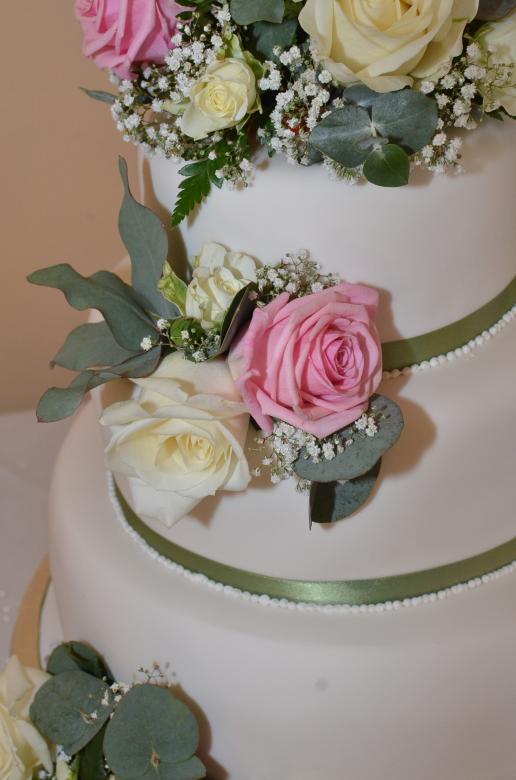 Free stock image of Wedding cake created by Kate Towers 