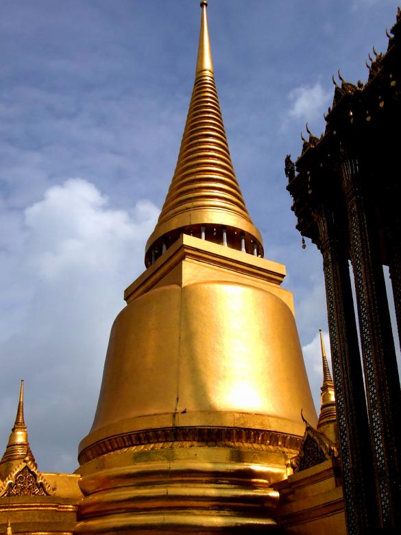 Free stock image of Pagoda within the Wat Phra Kaew palace created by Jack Moreh