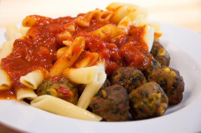 Free stock image of pasta with meatballs and tomato sauce created by Luka
