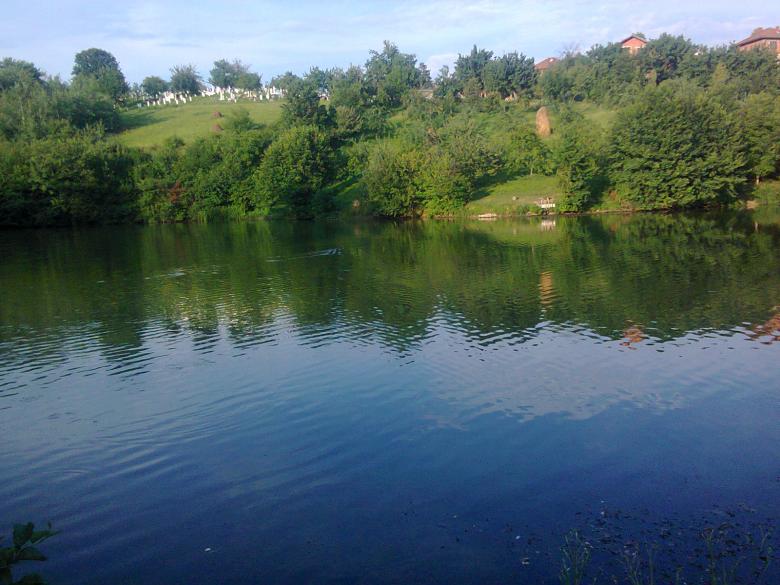 Free stock image of Gradacac Lake, Bosnia created by naser abd