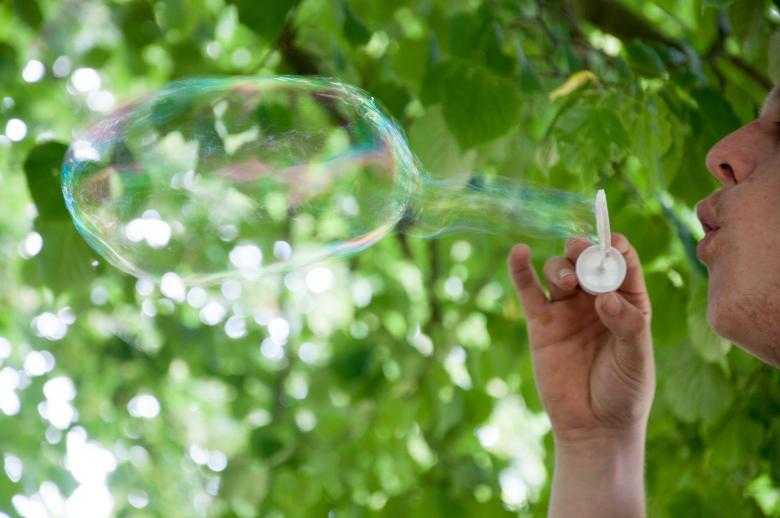 Free stock image of Blowing bubbles created by Luka