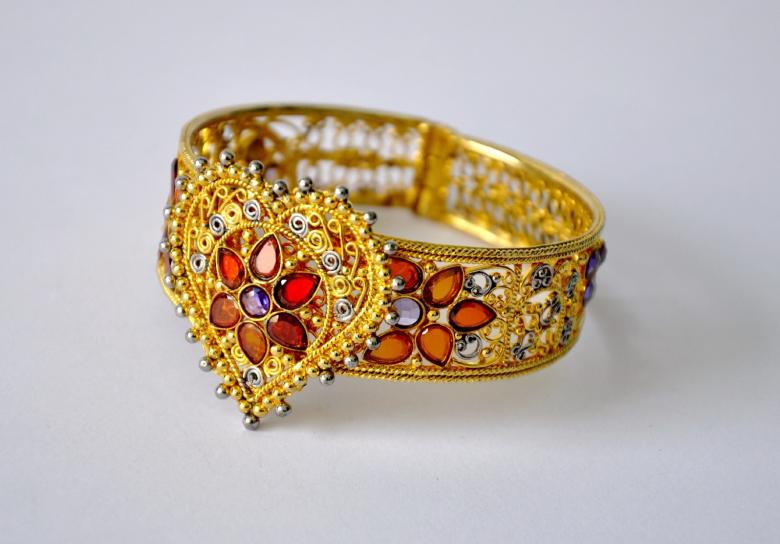 Free stock image of Gold Bangle created by Bilal Aslam