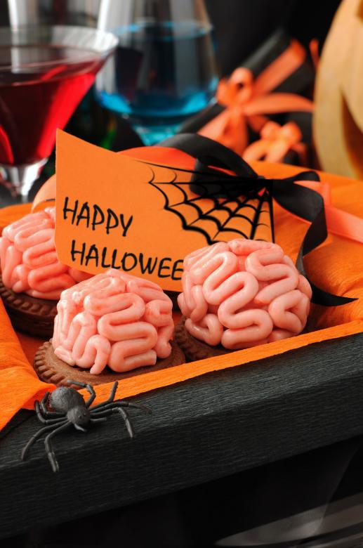 Free stock image of Cookies with marzipan brains for Halloween created by Marina