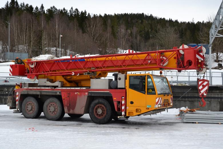 Free stock image of All terrain crane created by Tomas Adomaitis