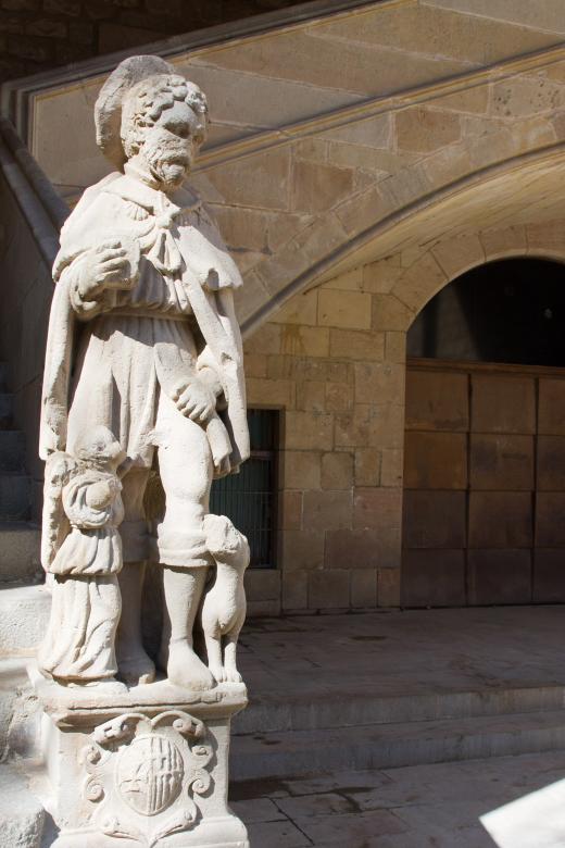 Free stock image of Spanish Statue of a Man created by Geoffrey Whiteway