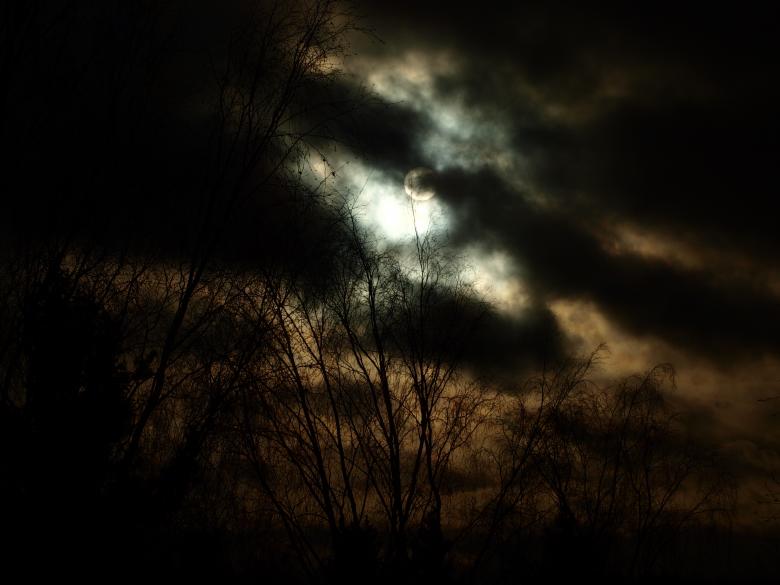 Free stock image of Dark sun created by Marko Mäkinen