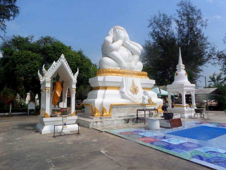 Free stock image of Six-armed Buddha created by Chas Mac