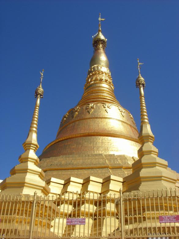 Free stock image of Shwe Dagon Pagoda Tachileik created by Chas Mac