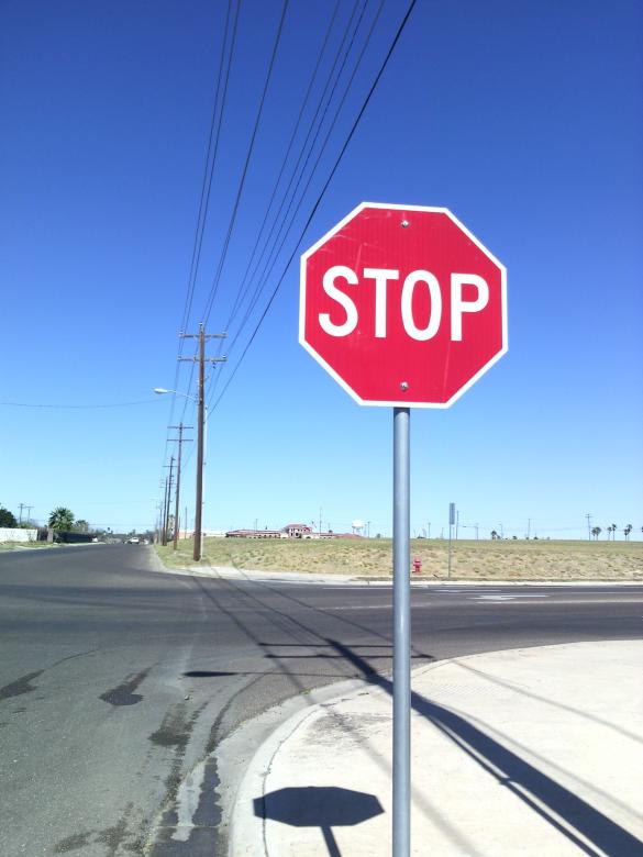 Free stock image of Stop sign created by MAKAKIKUS
