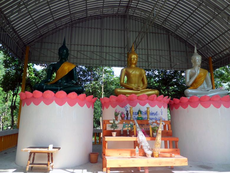 Free stock image of Buddha statues created by Chas Mac