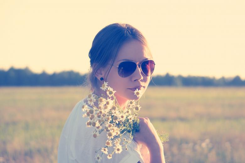 Free stock image of White flowers created by Unsplash