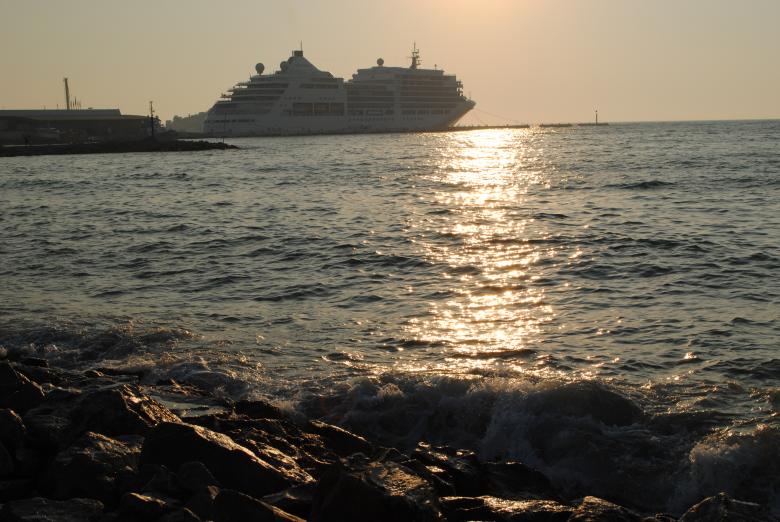 Free stock image of Sunset over the Canakkale Port created by Bee 