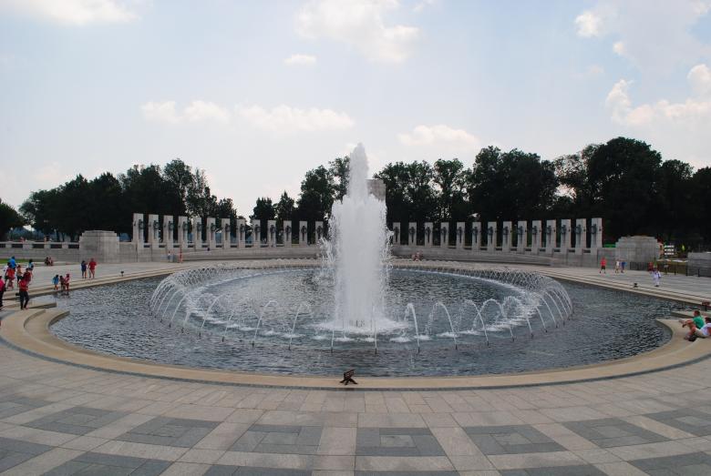 Free stock image of Water Fountain created by Bee 