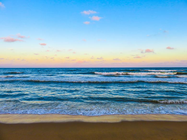 Free stock image of Rolling Waves created by Life of Pix