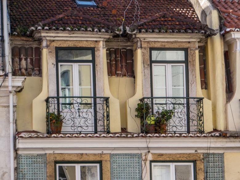 Free stock image of Architecture of Lisbon- balcony  created by Janis Urtans