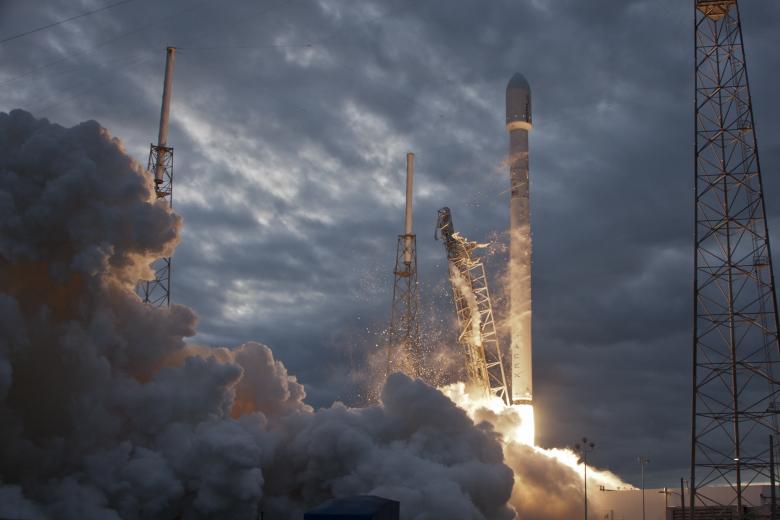 Free stock image of Space Shuttle created by StockSnap