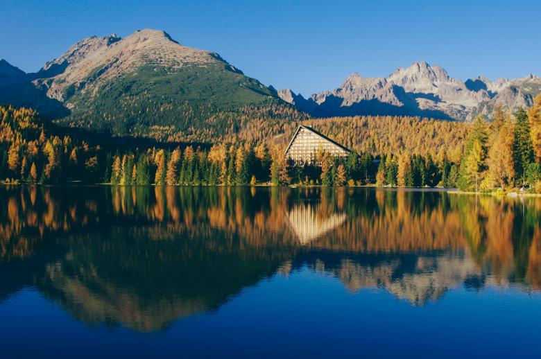 Free stock image of House near the Lake created by Unsplash