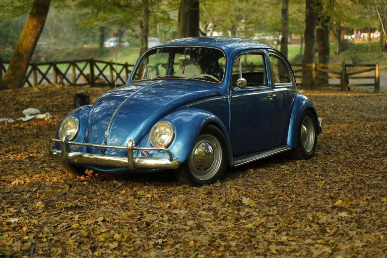 Free stock image of VW Beetle created by Pixabay