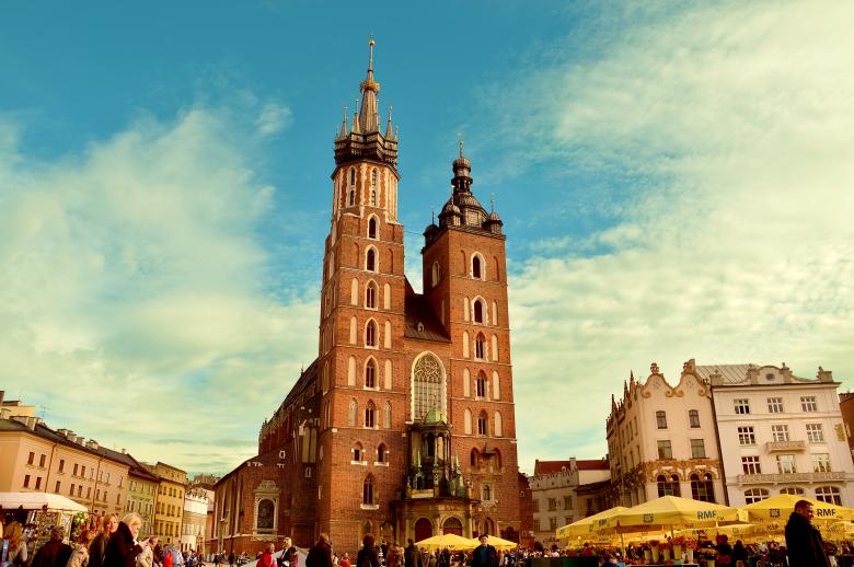 Free stock image of City created by Pixabay