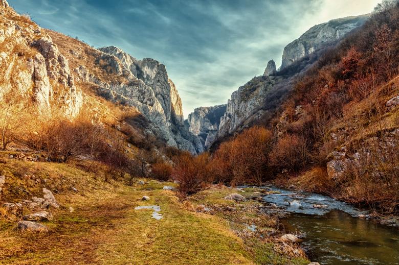 Free stock image of Mountain created by Pixabay