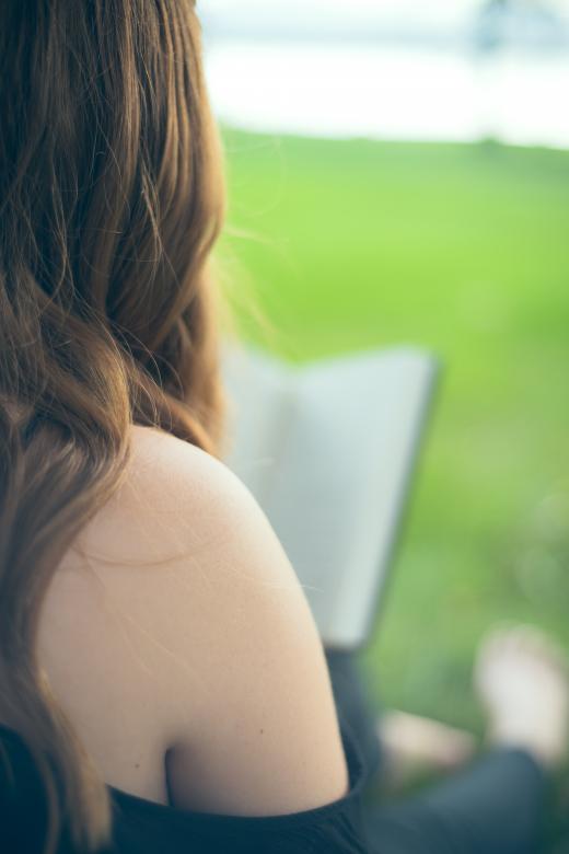 Free stock image of Girl Reading created by Pixabay
